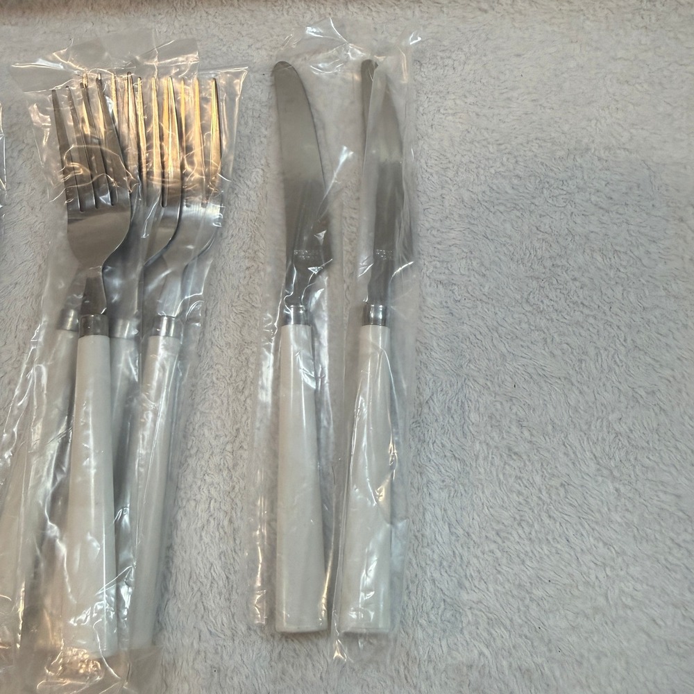 Sango Stainless Steel Flatware Set 20 Piece Service for 4 White Handles Vintage - Picture 4 of 13